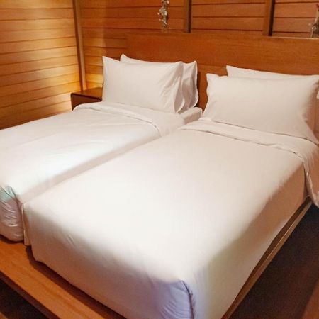 Point Of View Hotel & Resort マジャレンカ エクステリア 写真